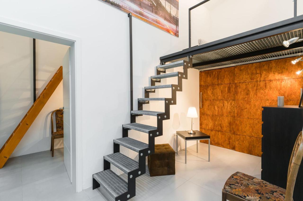 Z38 Downtown Loft Apartment บูดาเปสต์ ภายนอก รูปภาพ