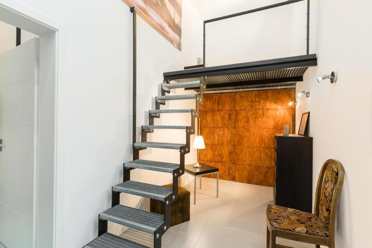 Z38 Downtown Loft Apartment บูดาเปสต์ ภายนอก รูปภาพ